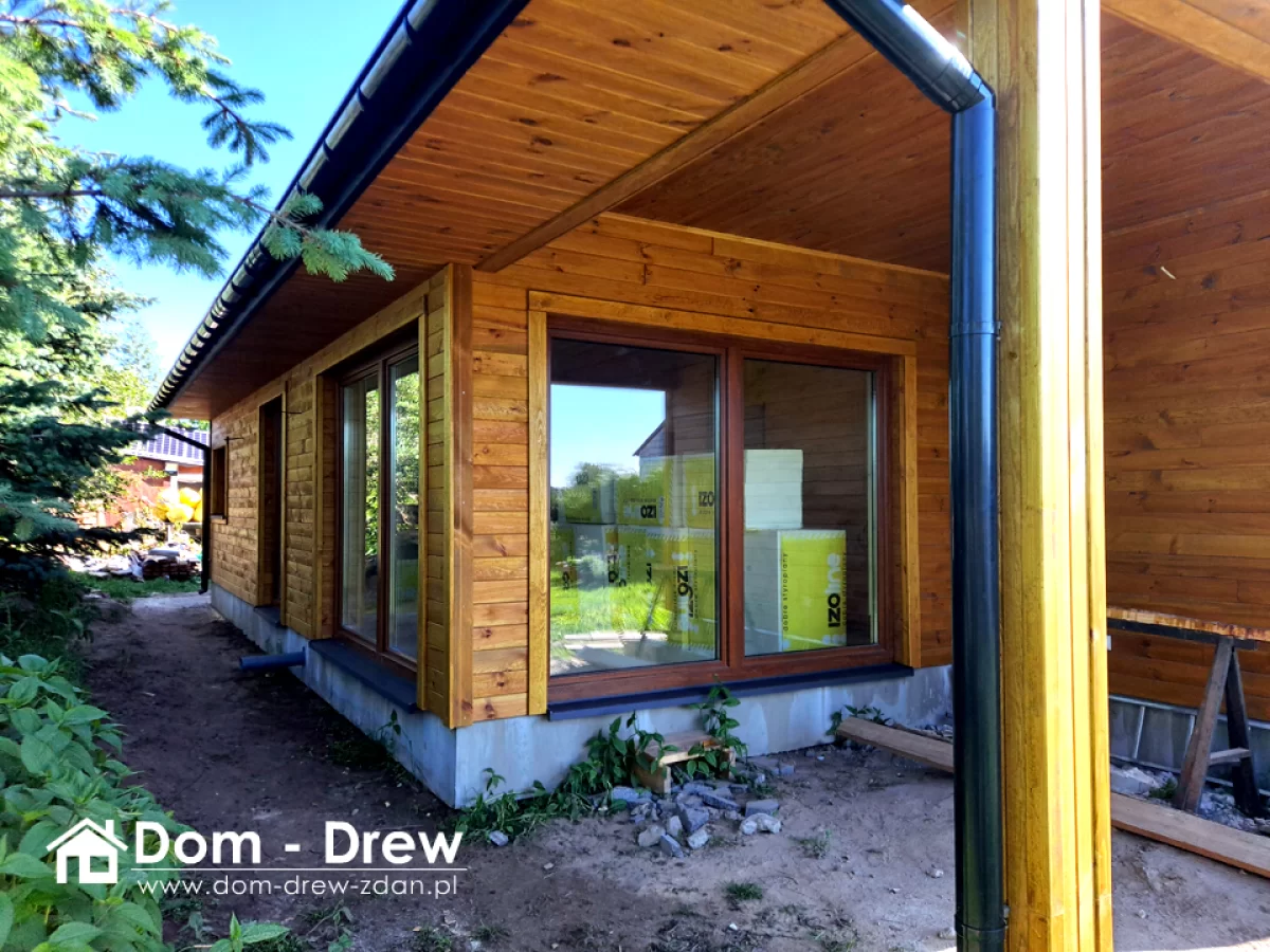 Budowa i remont domów drewnianych, tarasów, wiat, płotów drewnianych i inne usługi stolarskie