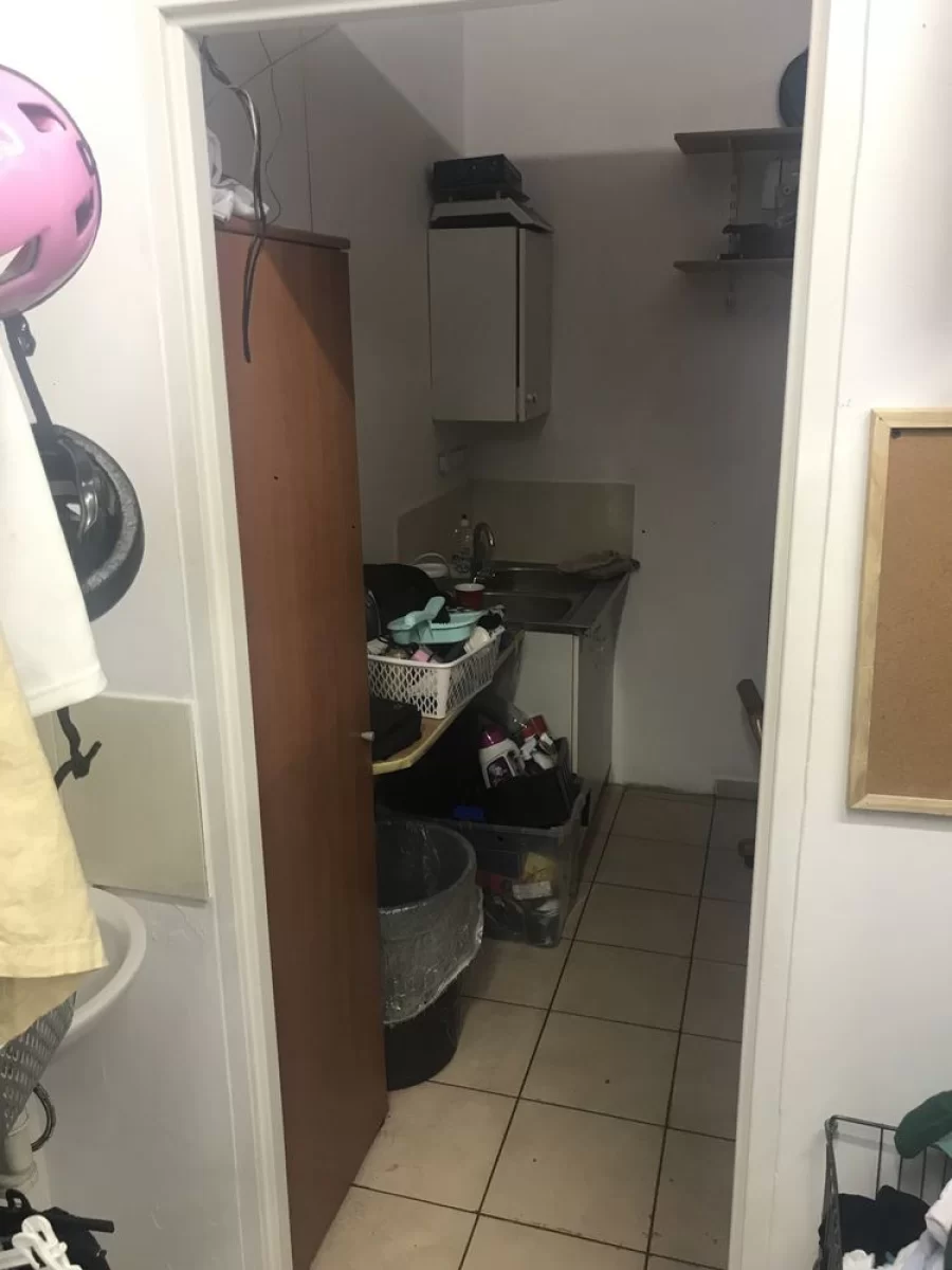 Odstąpię sklep z Odzieżą używaną Niski Czynsz