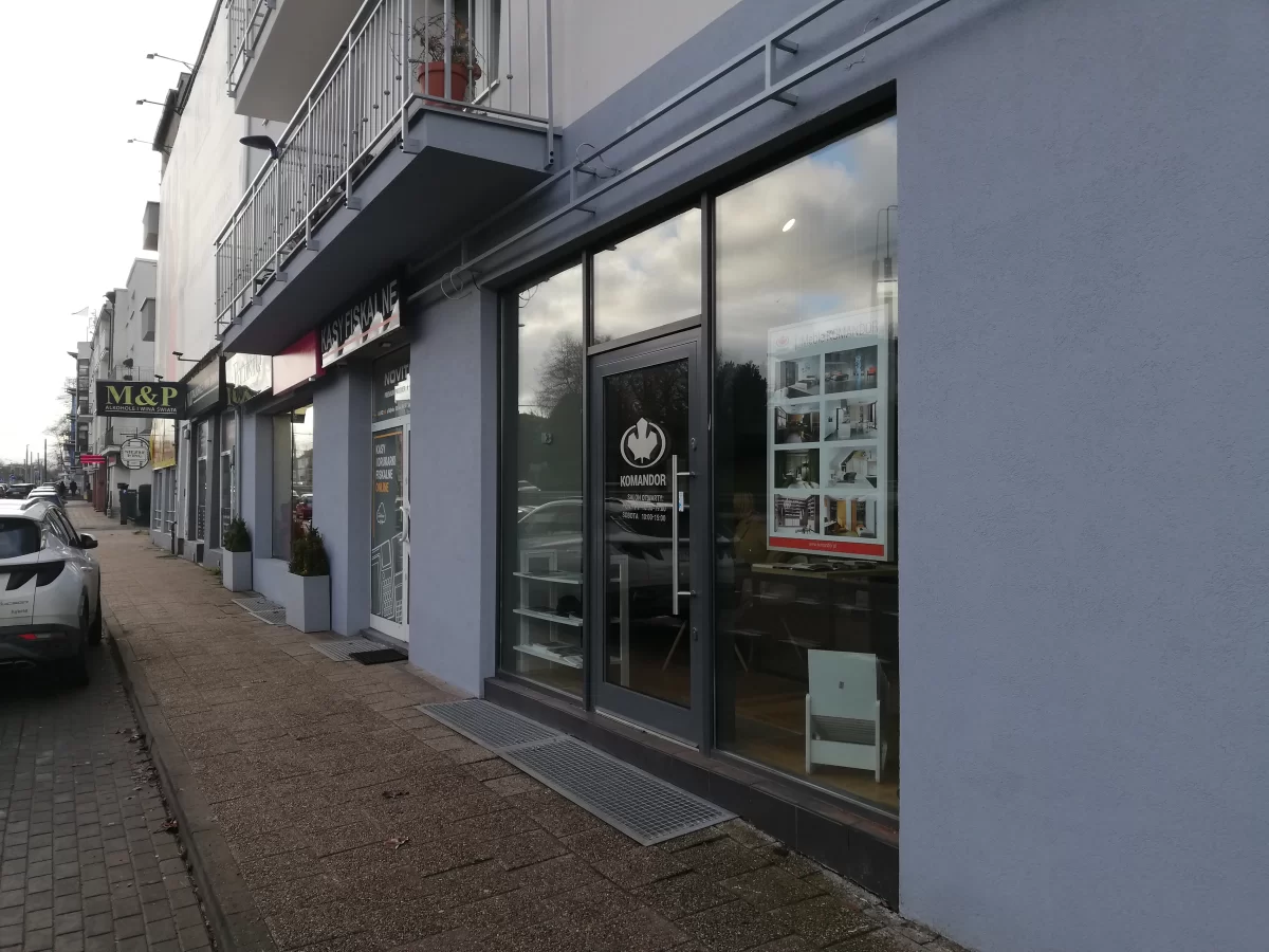 Lokal użytkowy z wejsciem od ulicy wynajmę