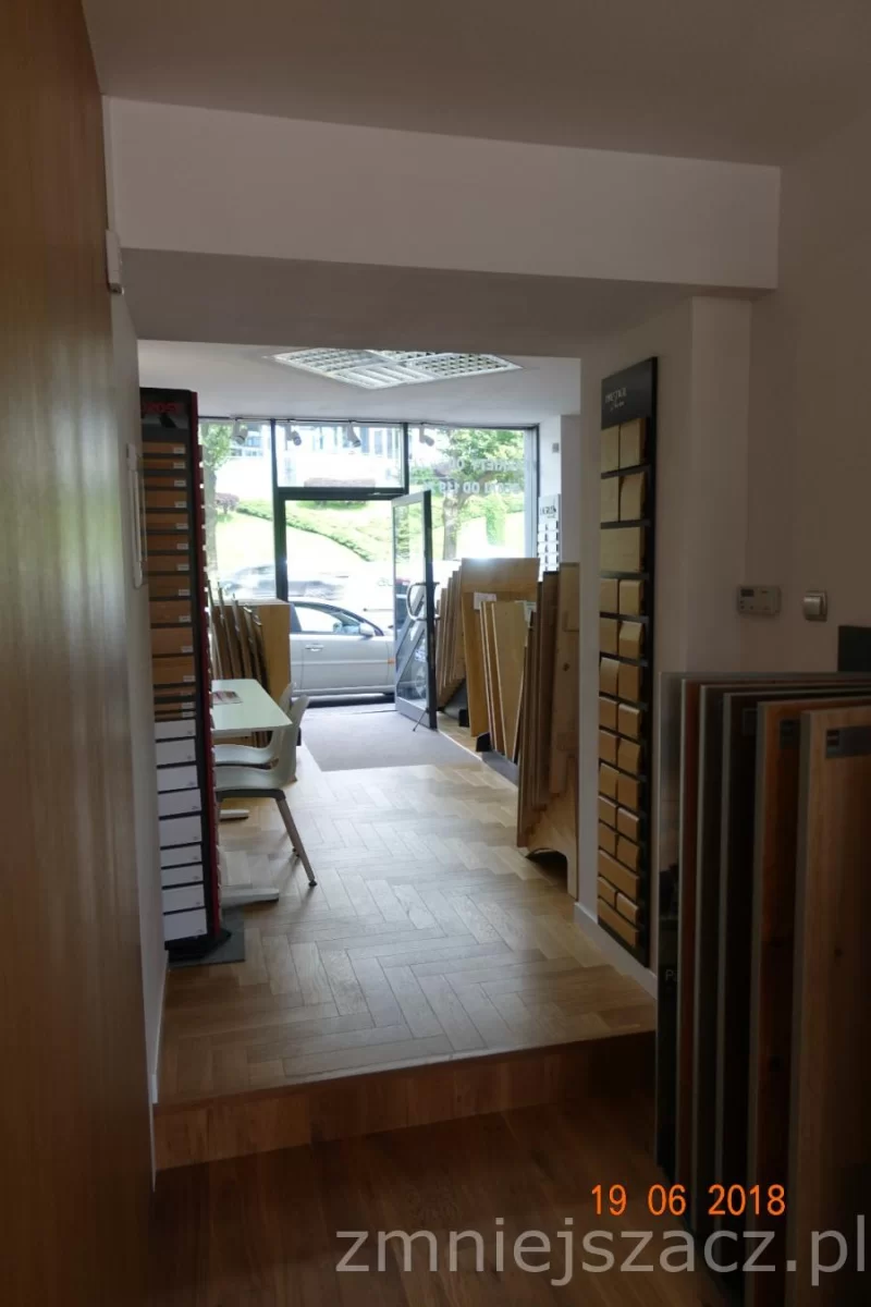 Lokal użytkowy z wejsciem od ulicy wynajmę