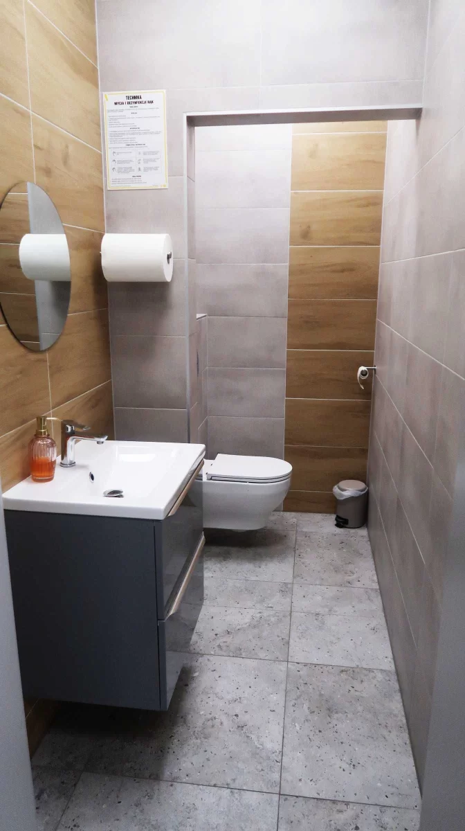 Sprzedam salon paznokci, salon kosmetyczny