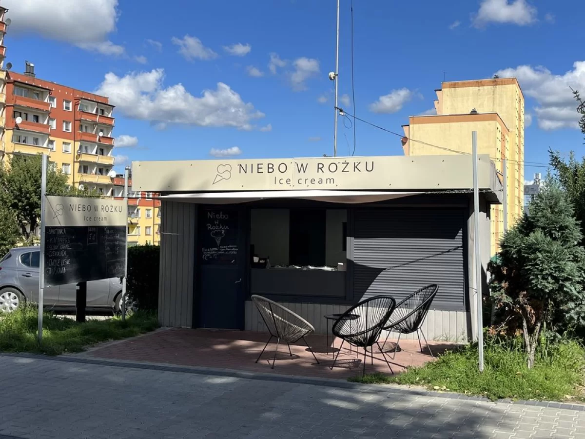 Sprzedam Lodziarnia odstąpię z wyposazeniem siemianowice