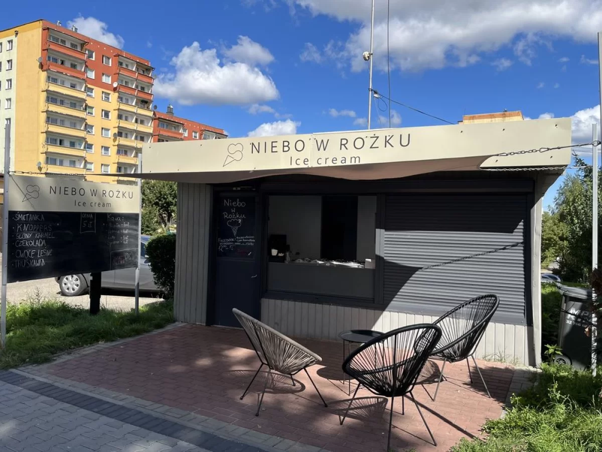 Sprzedam Lodziarnia odstąpię z wyposazeniem siemianowice