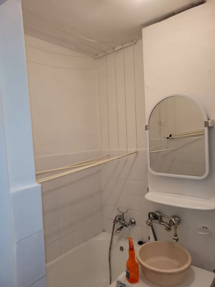 Sprzedam Kawalerkę 27.10 m² na 10 piętrze