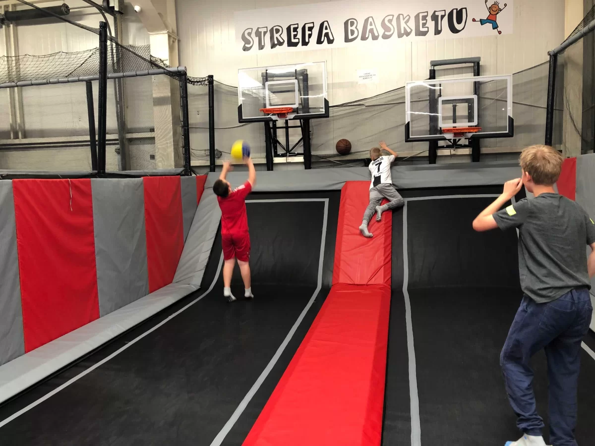 Przekażę dochodowy Park trampolin 1000m2- działający.0KAZJA!