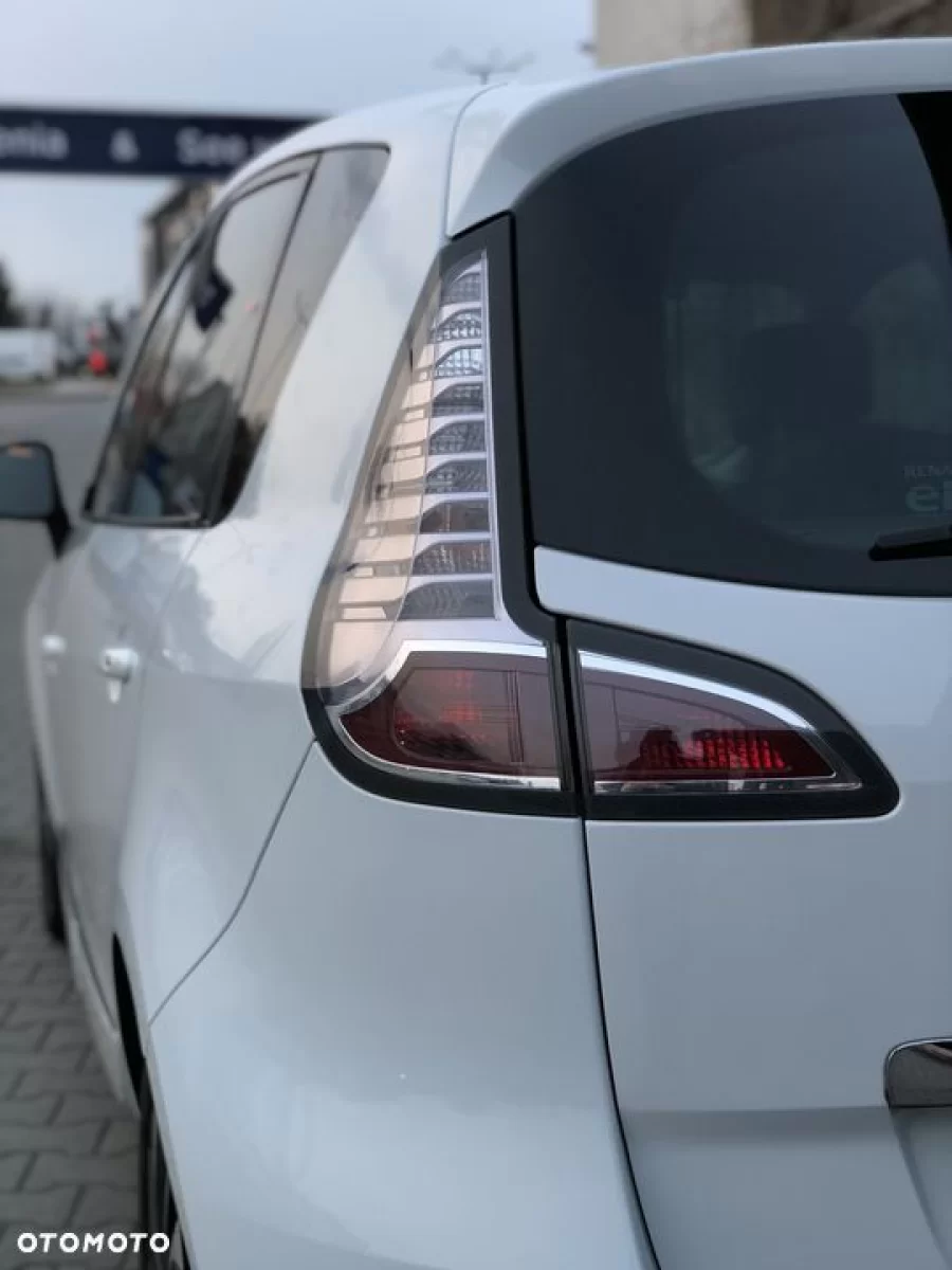Renault Scenic Renault Scenic III; 2014r; 1,2 TCe; 132 kM; Bose Edition