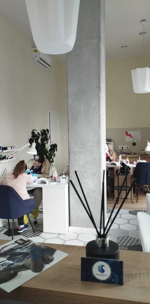 Sprzedam firmę - dobrze prosperujący gabinet kosmetyczno - fryzjerski