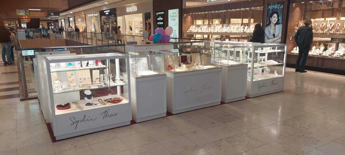 Odstąpię wyspę handlową wraz z lokalizacją - Galeria Bałtycka