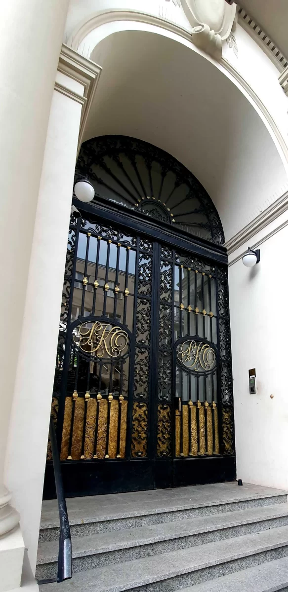 Odstąpie salon fryzjerski Warszawa - Powiśle