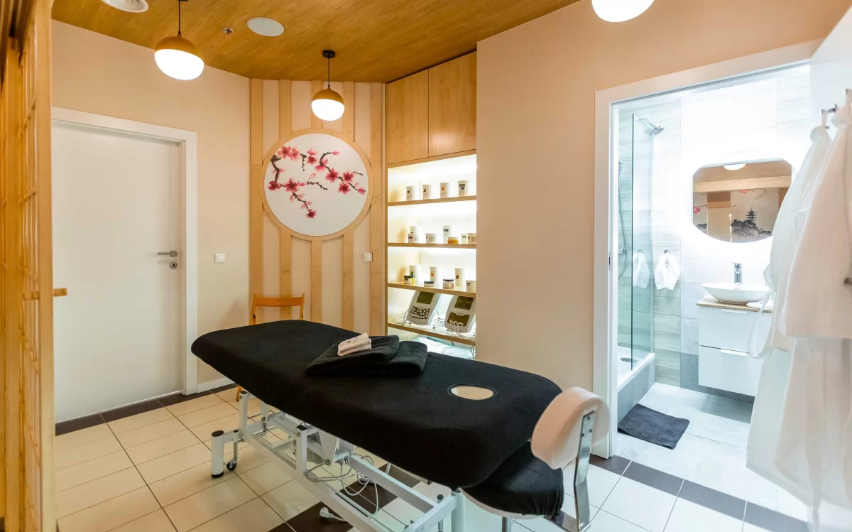 Sprzedam SPA Salon Urody - w Galerii Handlowej - działający