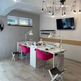 Odstapię działający Salon Kosmetyczny Meduza nail club