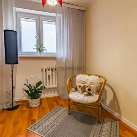 Słoneczne 3 pokoje w środku miasta, 3 piętro, balkon.
