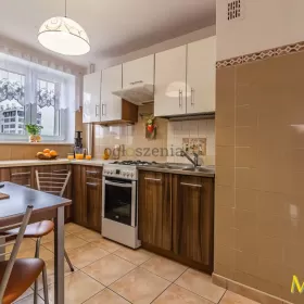 Słoneczne 3 pokoje w środku miasta, 3 piętro, balkon.