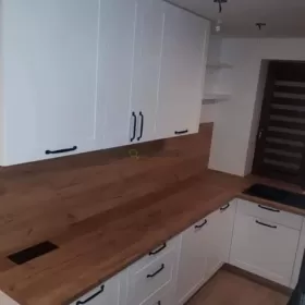Meble kuchenne na wymiar  SZAFY KOMODY