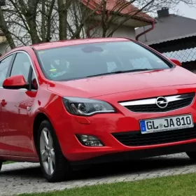 Opel Astra 1.4 Turbo ,bi- xenon, serwis ASO do końca, ORYGINALNY LAKIER