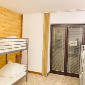 Miejsca w pokojach/ pokoje - aleja Hallera - standard+