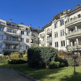 Sprzedam mieszkanie 36m2 Warszawa Tarchomin 2 pokoje ogród 32m2 od patio