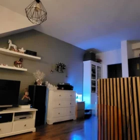 Sprzedam Mieszkanie 3 pokoje Bemowo Narwik 61 m2, garaż