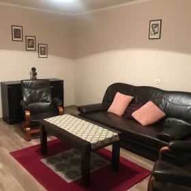 Sprzedam mieszkanie 44 m2 (2 pokoje) Piastowska, Radomsko