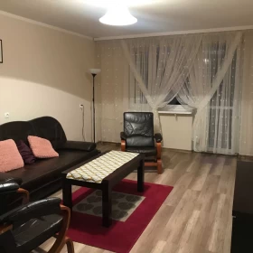 Sprzedam mieszkanie 44 m2 (2 pokoje) Piastowska, Radomsko