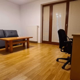 Wynajmę 2 pok mieszkanie 45 m2 Kraków Miłkowskiego Dębniki