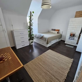 Kawalerka 28 m2 sprzedam Starachowice