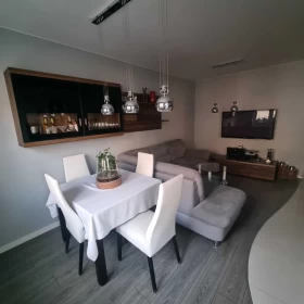 Sprzedam mieszkanie 1 piętro os. Bajkowe Jarocin pow. 48m2
