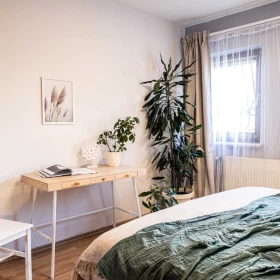 Wynajmę mieszkanie 60m2 (2 pokoje i garderoba), ogród Warszawa