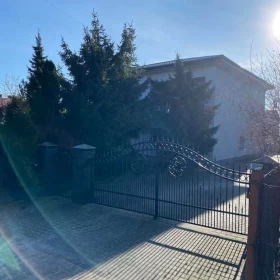 Sprzedam dom w Radominie z działką 8,8 ar
