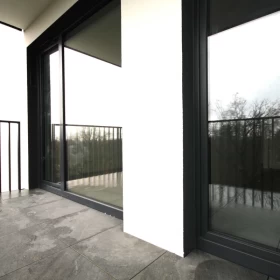 Sprzedam mieszaknie Warszawa 2-pok w PIĘKNYM Apartamentowcu Taras