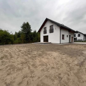 Sprzedam Dom 15 min. od stacji PKP-dom w gm. Dębe Wielkie