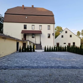 Sprzedam Duży dom bardzo blisko Sokołowska.