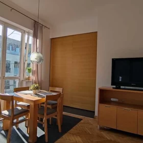 Wynajmę 3 pokojowe mieszkanie. Kamińskiego, Łódź centrum, parking