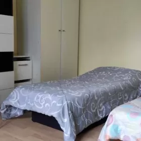 Tani Nocleg Warszawa Pokoje dla pracowników miejsca w pokoju 650 zł/m