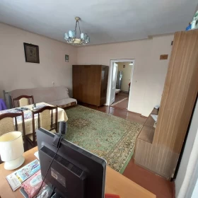 Sprzedam Dom jednorodzinny 100m2, dzialka 700m2 Zabudowania gospodarcze i garaż