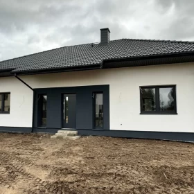 Sprzedam Dom parterowy w Piskórce 100m2+100m2 poddasza 1000m2 działka