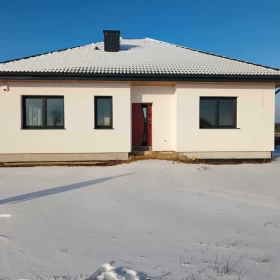 Sprzedam dom las jezioro w pobliżu
