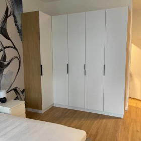 Wynajmę Kawalerka na wynajem ok. Starego Miasta - 2100 + opłaty