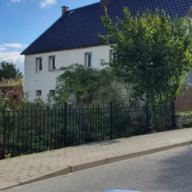 Sprzedam Dom do remontu z dużą działką Strzegom