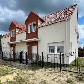 dom na sprzedaż 123 m2 dwulokalowy Krosno /k. Mosiny