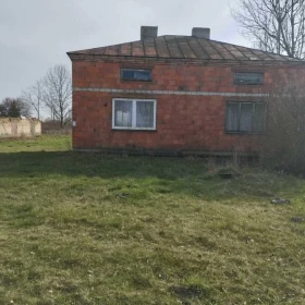 Dom na sprzedaż w cichej, spokojnej okolicy, blisko lasu i wody