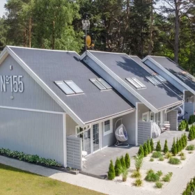 Sprzedam zyskowny pensjonat 8 apartamentów domków przy plaży Pobierowo