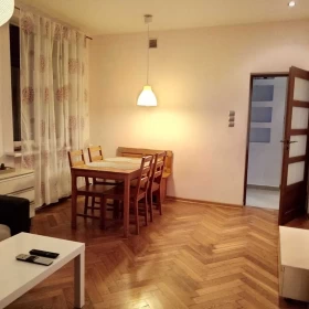 Wynajmę Mieszkanie 2 pokoje 50 m2 wyposażone okolice MANUFAKTURY - 2 balkony