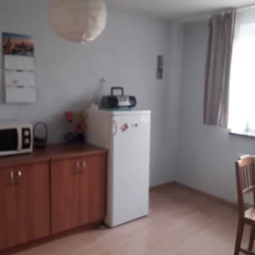 Wynajmę Jagodno, domek pokój + osobna jadalnia z kuchnią Wrocław