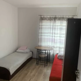 Wynajmę mieszkanie Świdnica, ul. Parkowa mieszkanie 3-pokojowe