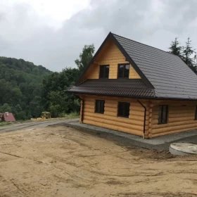 Sprzedam Dom z bali świerkowych 120m 2, działka 29 ar.