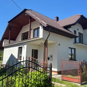 Nowoczesny dom na sprzedaż w centrum Narol