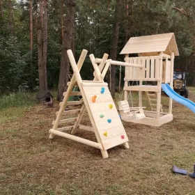 Meble ogrodowe Chojnice plac zabaw, huśtawka, stół ławki.