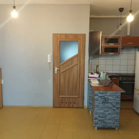Firma wynajmie kawalerkę 26m2, koło Rondo Wiatraczna