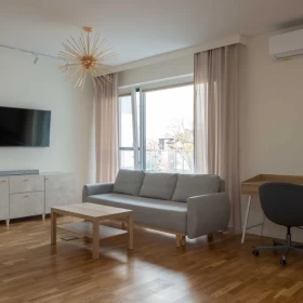 Sprzedam mieszkania 2w1 - 28m2 + 69m2 